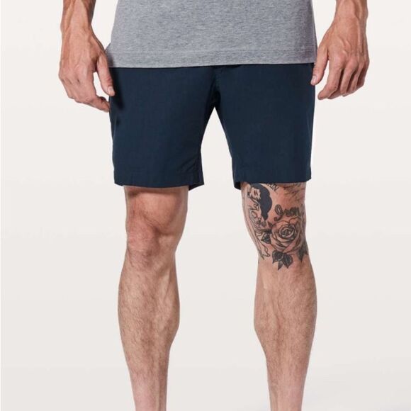 Lululemon Bowline Short 8” Stretch Cotton Versa Twill True Navy Size Medium - Picture 2 of 9